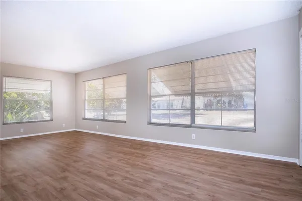 $1,890 | 802 Buttonwood Drive, Bradenton, FL 34208