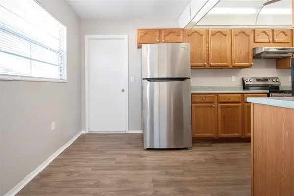 $1,890 | 802 Buttonwood Drive, Bradenton, FL 34208