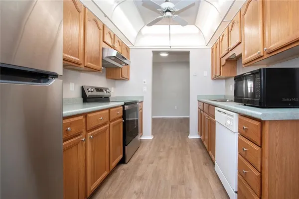 $1,890 | 802 Buttonwood Drive, Bradenton, FL 34208