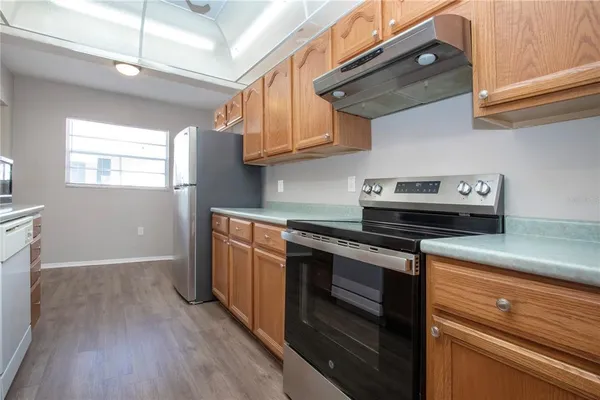 $1,890 | 802 Buttonwood Drive, Bradenton, FL 34208