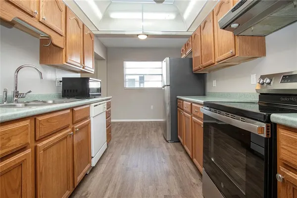 $1,890 | 802 Buttonwood Drive, Bradenton, FL 34208