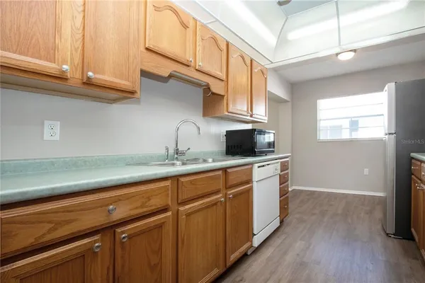 $1,890 | 802 Buttonwood Drive, Bradenton, FL 34208