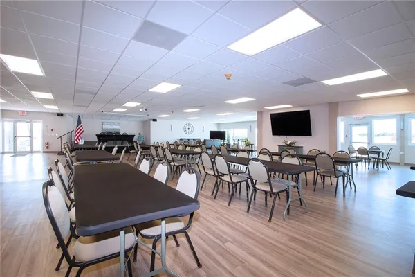 $1,890 | 802 Buttonwood Drive, Bradenton, FL 34208