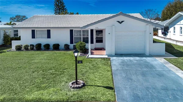 $1,890 | 802 Buttonwood Drive, Bradenton, FL 34208