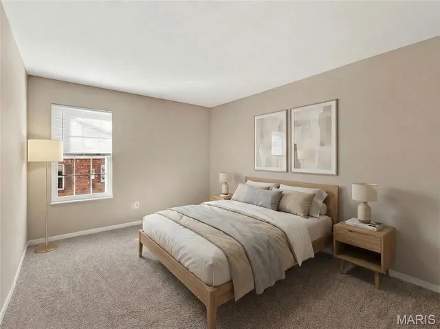 $164,900 | 741 Ridgeside Drive, Unit B, Ballwin, MO 63021