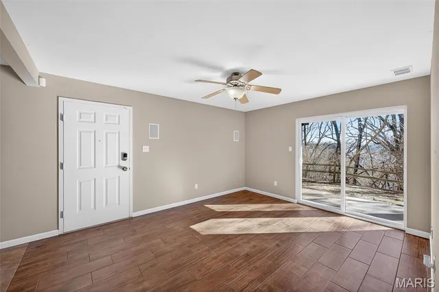 $164,900 | 741 Ridgeside Drive, Unit B, Ballwin, MO 63021