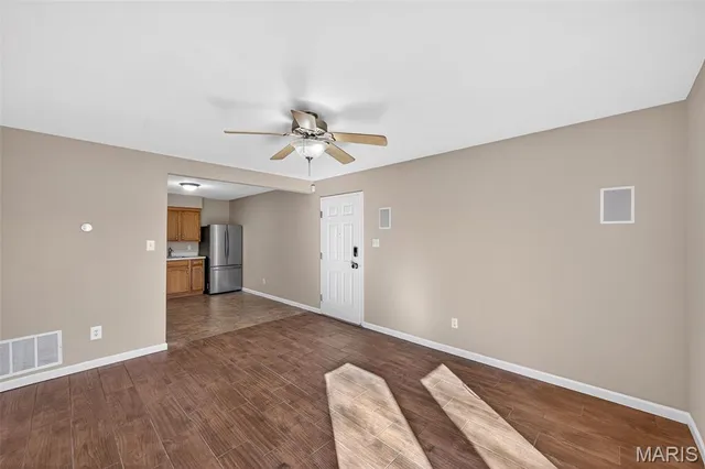 $164,900 | 741 Ridgeside Drive, Unit B, Ballwin, MO 63021