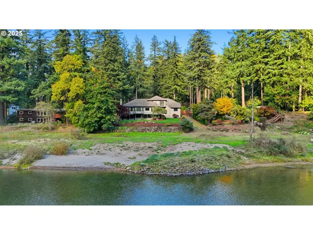 $1,695,000 | 28446 East Historic Columbia River Highway, Troutdale, OR 97060