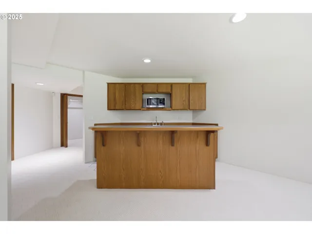 $1,695,000 | 28446 East Historic Columbia River Highway, Troutdale, OR 97060