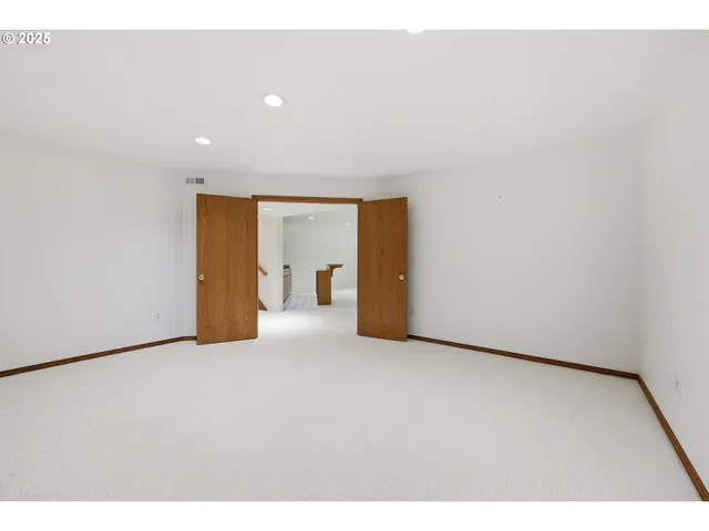 $1,695,000 | 28446 East Historic Columbia River Highway, Troutdale, OR 97060