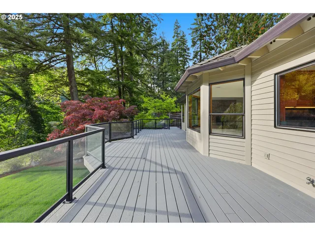$1,695,000 | 28446 East Historic Columbia River Highway, Troutdale, OR 97060