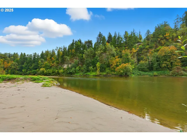 $1,695,000 | 28446 East Historic Columbia River Highway, Troutdale, OR 97060