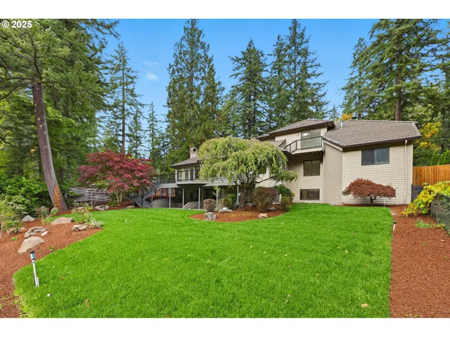 $1,695,000 | 28446 East Historic Columbia River Highway, Troutdale, OR 97060
