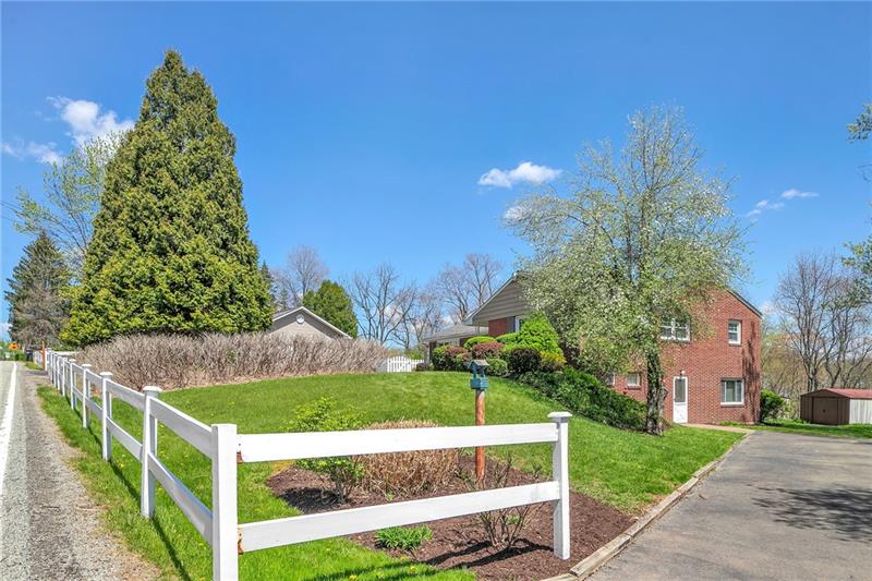 154 Bryson Road Gibsonia, PA 15044 - Photo 37 of 41 a view of a kid s