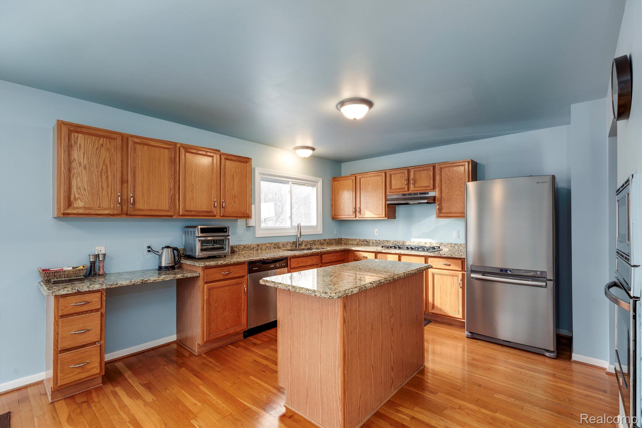 2176 Lakeside Road Troy, MI 48085 - Photo 14 of 49