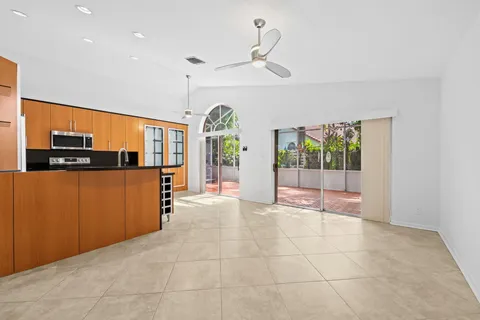 $695,000 | 2712 Cayenne Avenue, Cooper City, FL 33026