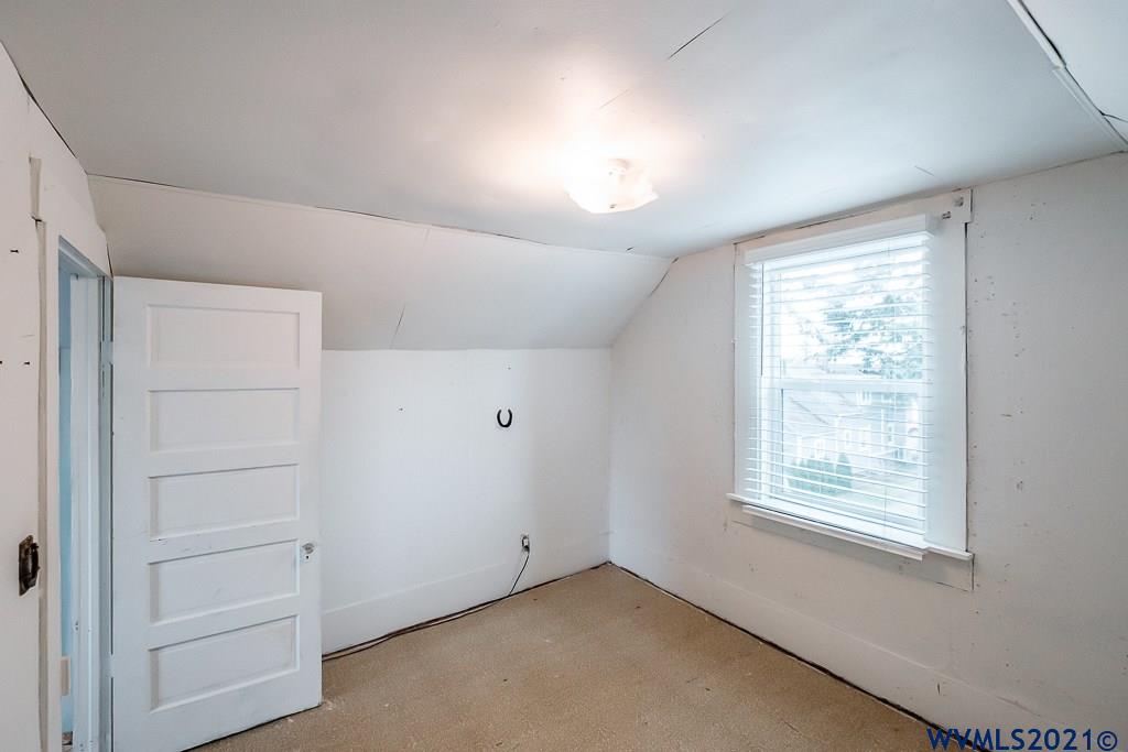 1310 Southwest 14th Avenue Albany, OR 97321 - Photo 30 of 37