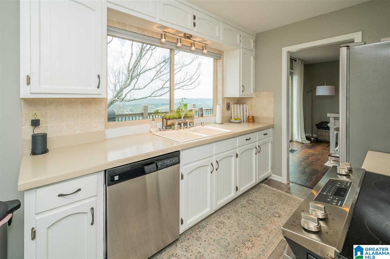 720 Shades Crest Road Birmingham, AL 35226 - Photo 15 of 49