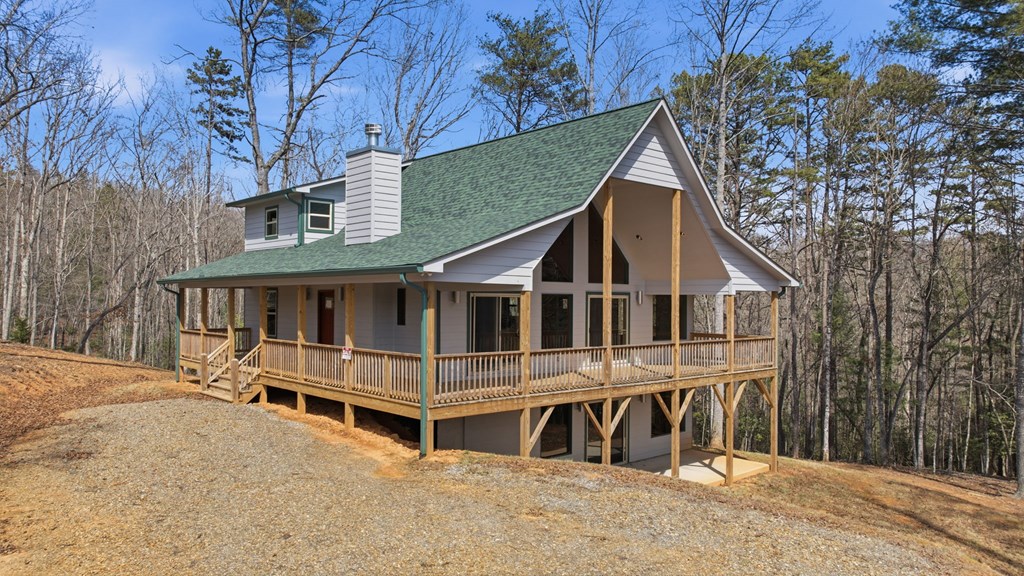 55 Heidis Run Murphy, NC 28906 - Photo 2 of 53 a view of a house with a yard balcony and wooden fence