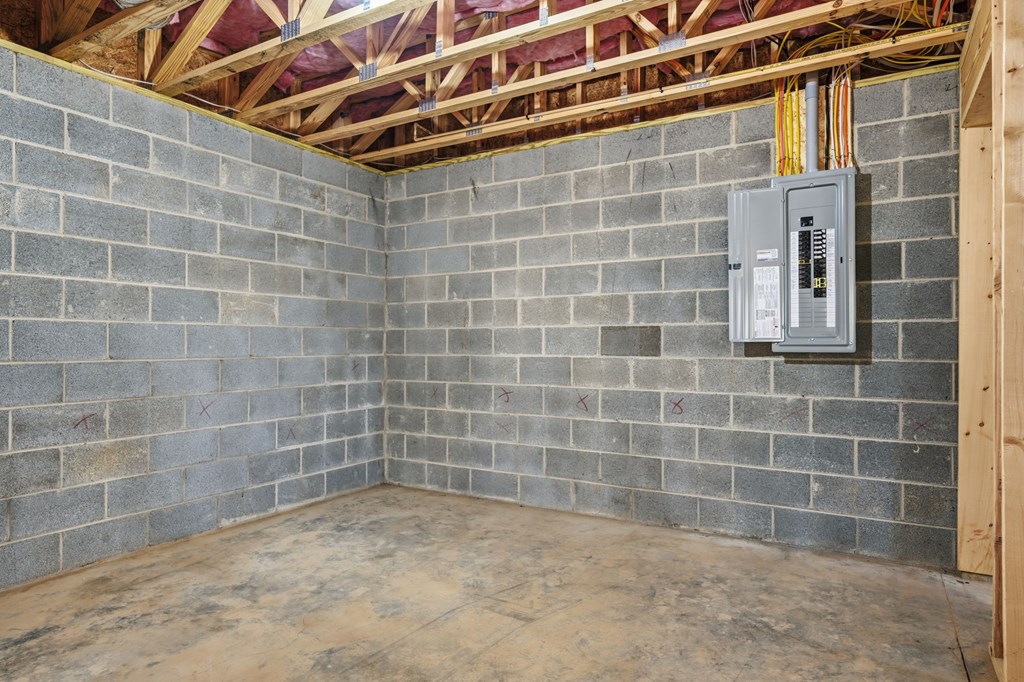 55 Heidis Run Murphy, NC 28906 - Photo 45 of 53 a bathroom with a shower