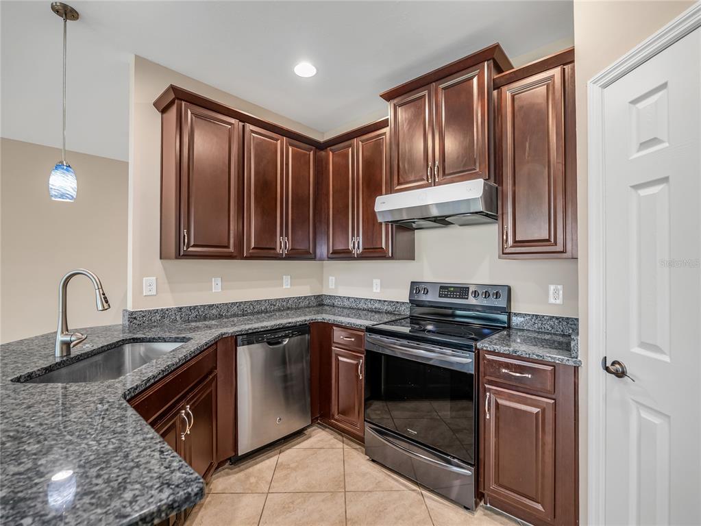 4213 Expedition Way, Unit 107 Osprey, FL 34229 - Photo 5 of 39