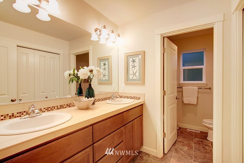 21611 36th Drive Southeast Bothell, WA 98021 - Photo 14 of 17