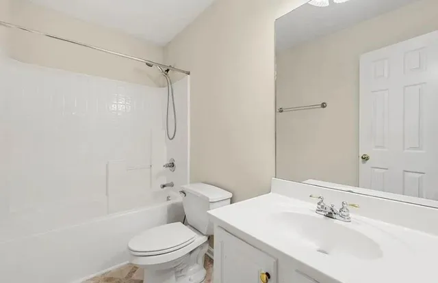 $2,599 | 4450 Bradstone Trace Northwest, Lilburn, GA 30047