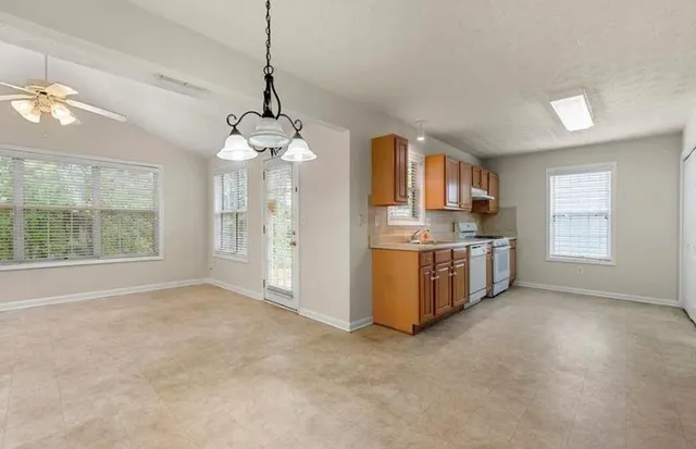 $2,599 | 4450 Bradstone Trace Northwest, Lilburn, GA 30047