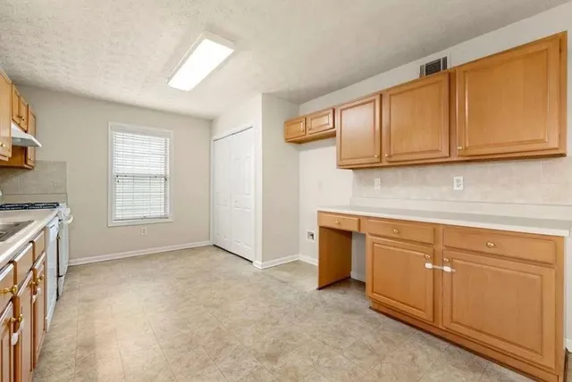 $2,599 | 4450 Bradstone Trace Northwest, Lilburn, GA 30047