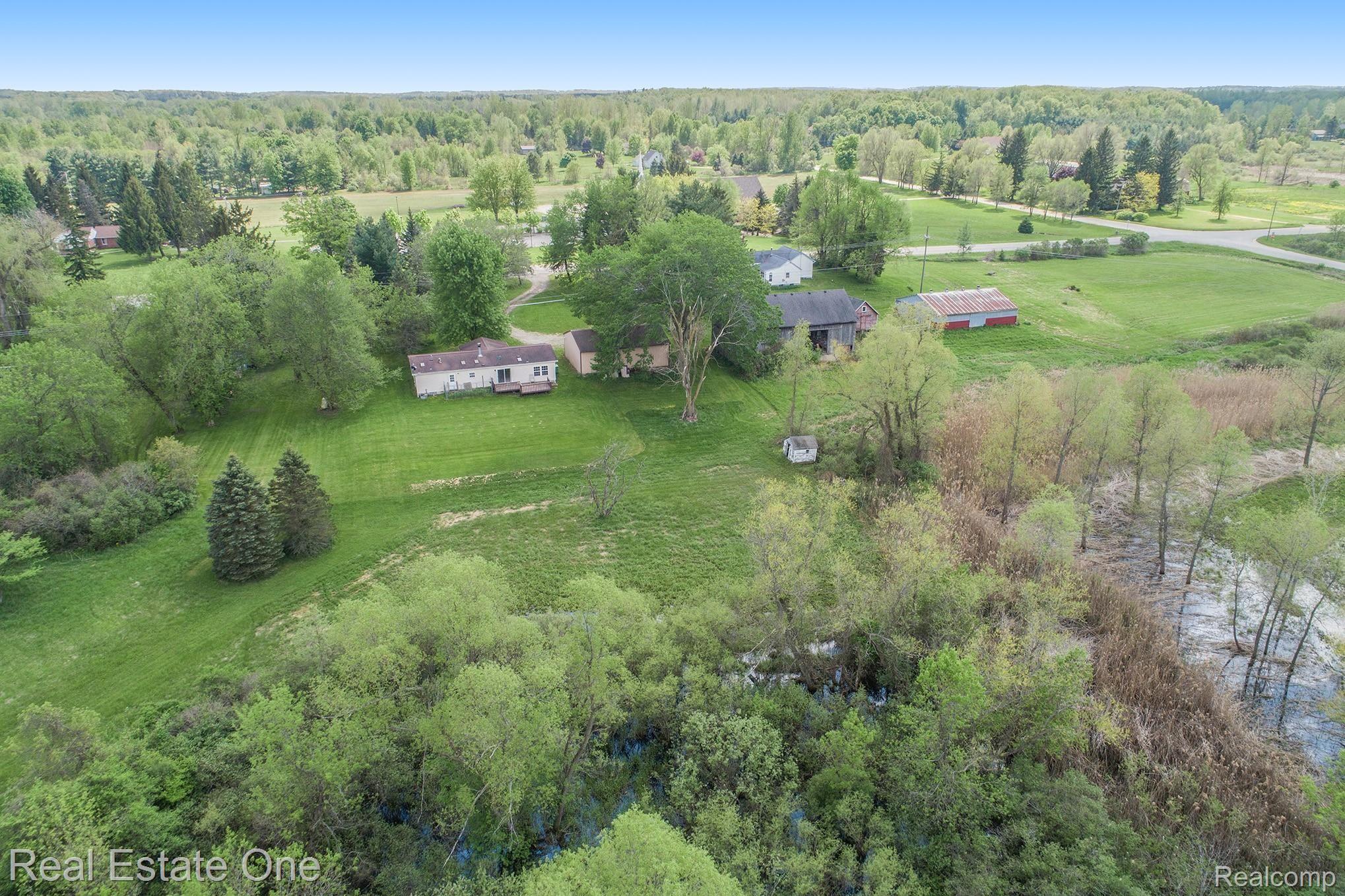 4551 Dryden Road Dryden, MI 48428 - Photo 38 of 44 DJI_0965.jpg
