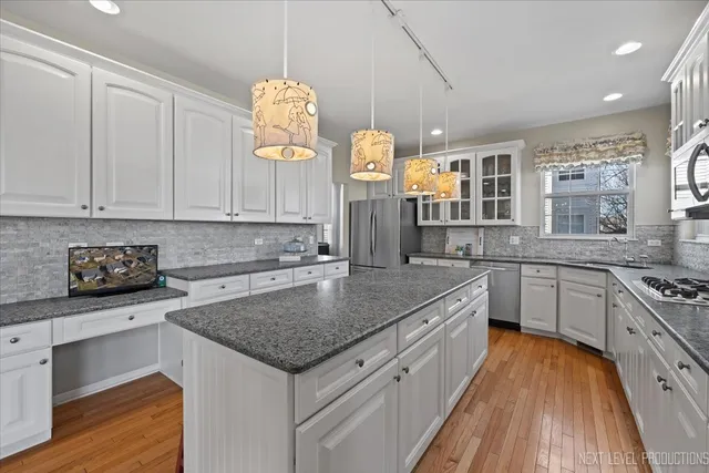 $785,000 | 3520 Timber Creek Lane, Naperville, IL 60565