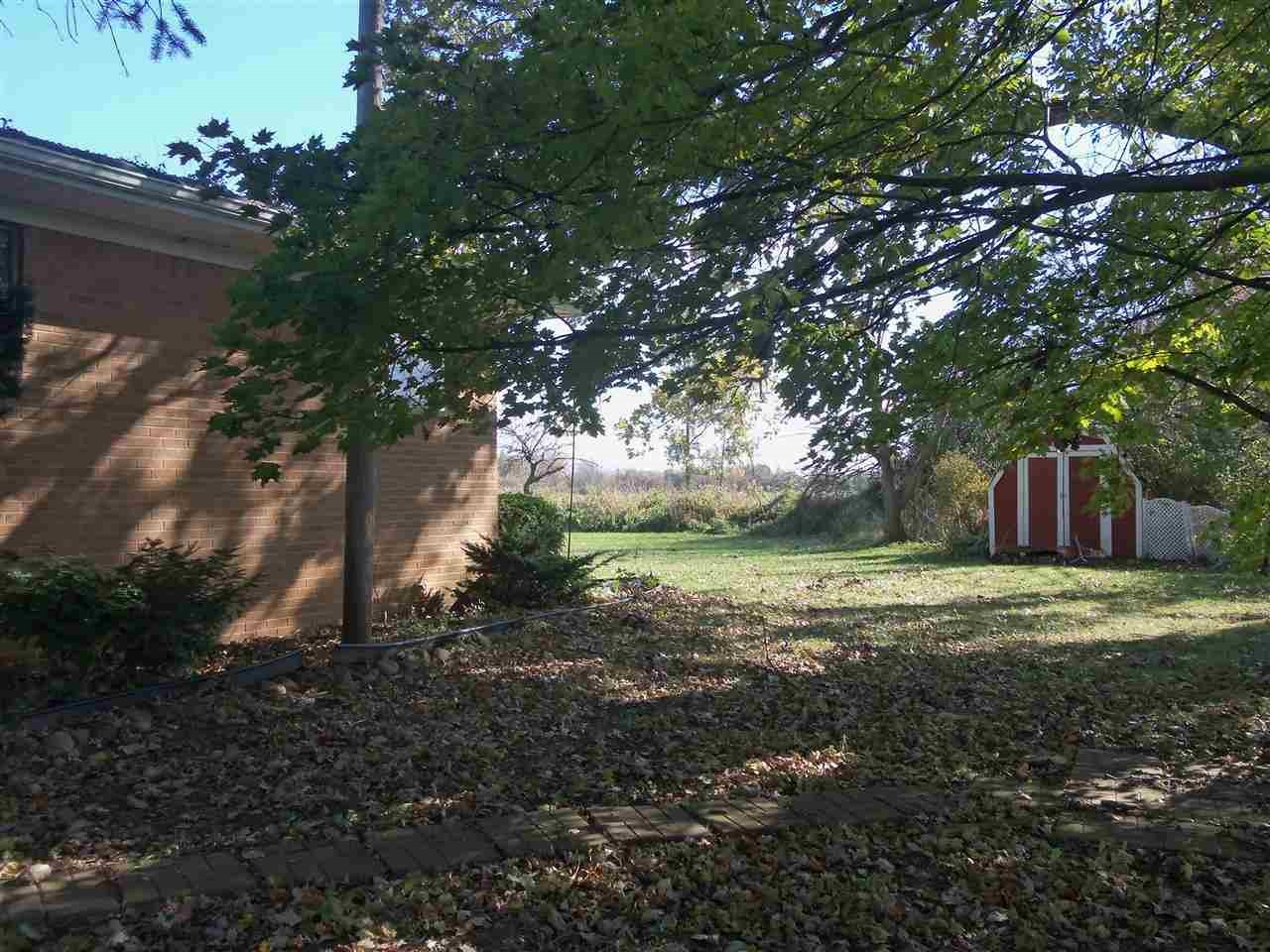 9404 East Potter Road Davison, MI 48423 - Photo 4 of 22 21523219-3.JPG