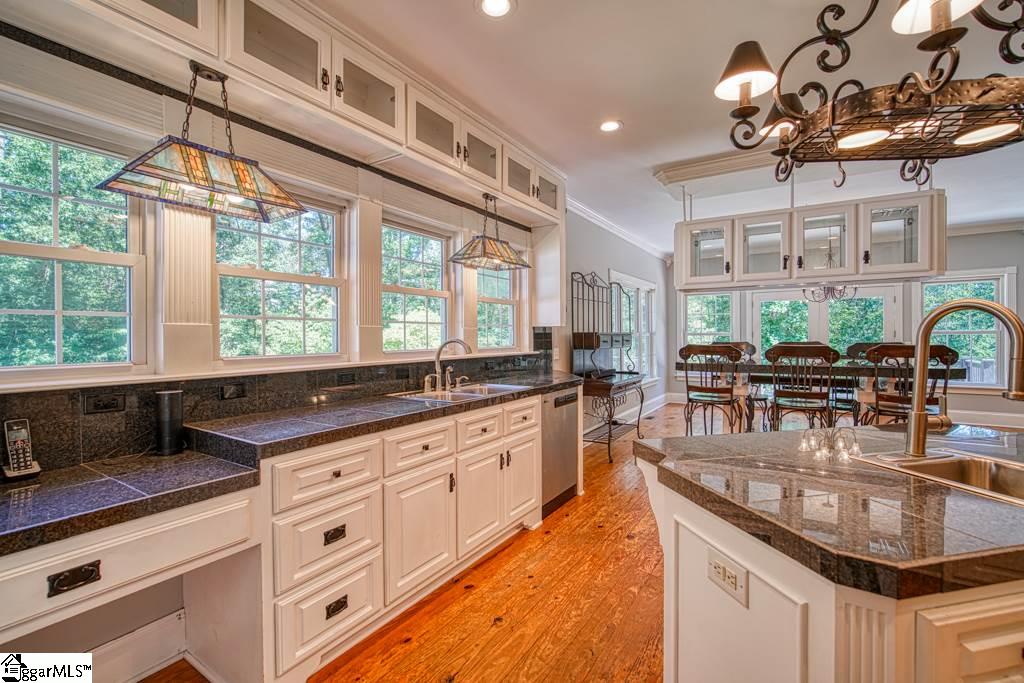438 Country Estates Road Woodruff, SC 29388 - Photo 16 of 36