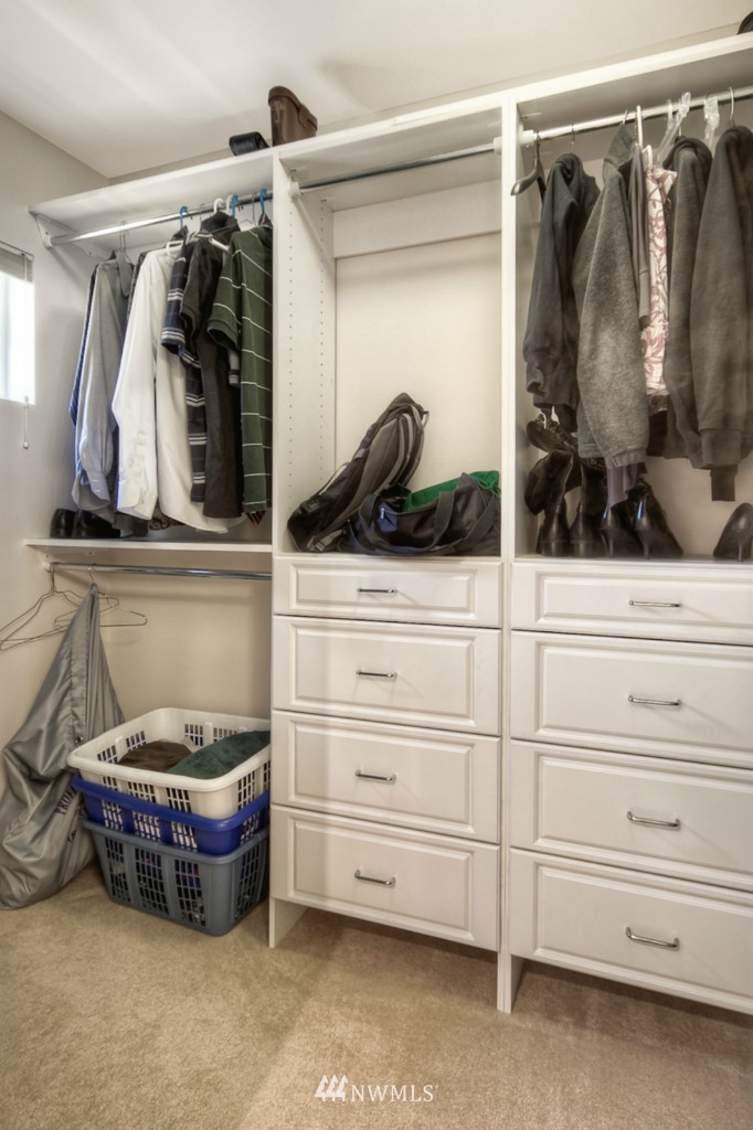 16147 Parkside Way Southeast Renton, WA 98058 - Photo 8 of 15 Gallery Image 8