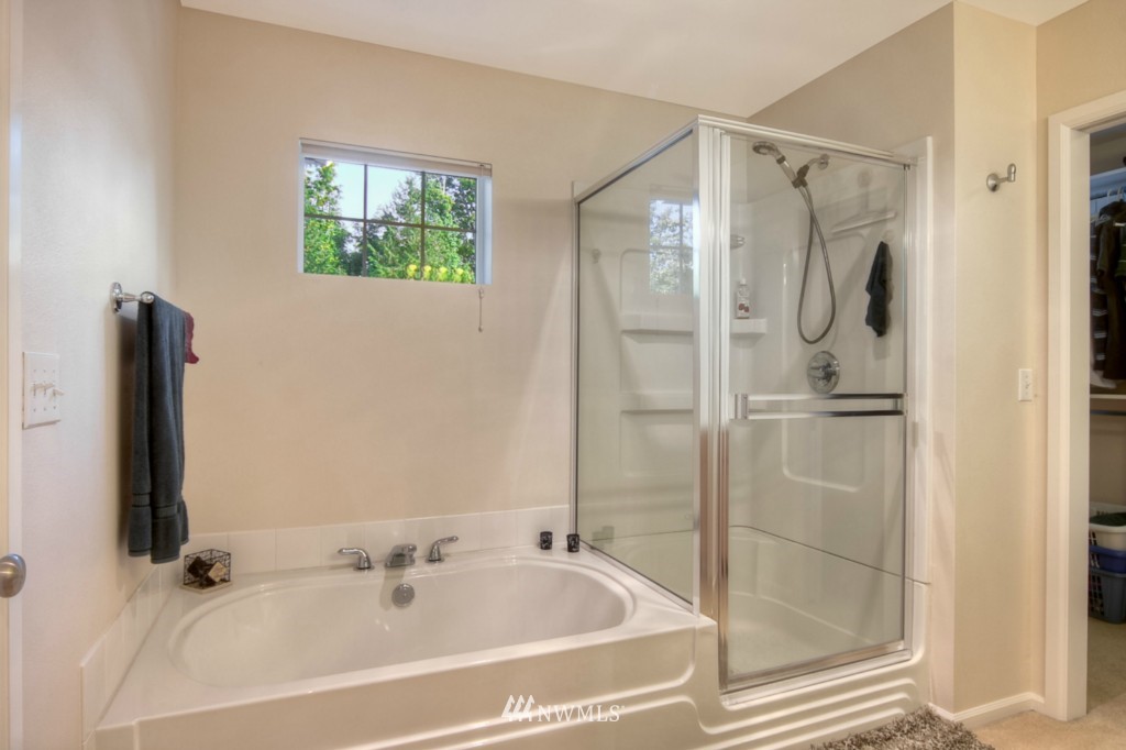 16147 Parkside Way Southeast Renton, WA 98058 - Photo 10 of 15 Gallery Image 10