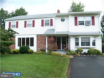 116 Lafayette Road Edgewater Park, NJ 08010 - Photo 1 of 12 Exterior Front
