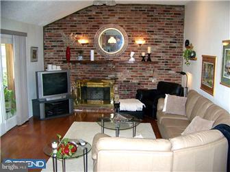 116 Lafayette Road Edgewater Park, NJ 08010 - Photo 3 of 12 Family Room