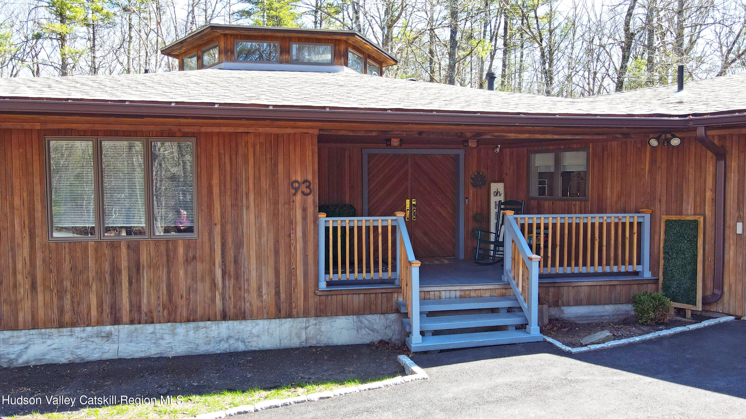 93 Phillips Road Saugerties, NY 12477 - Photo 2 of 58 Front Porch - No Shrubs