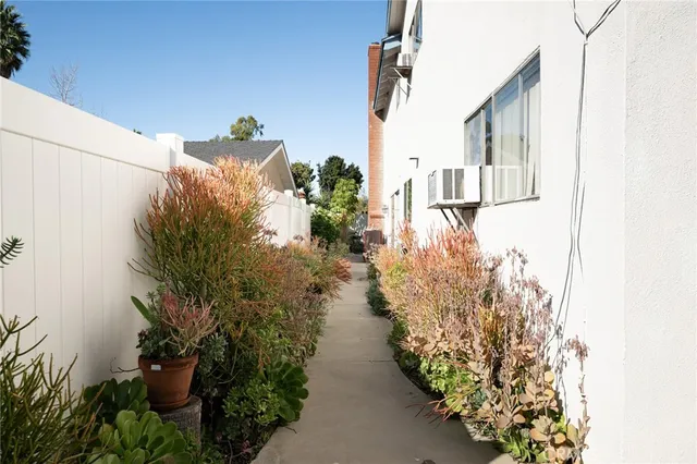 $1,149,999 | 22741 Islamare Lane, Lake Forest, CA 92630