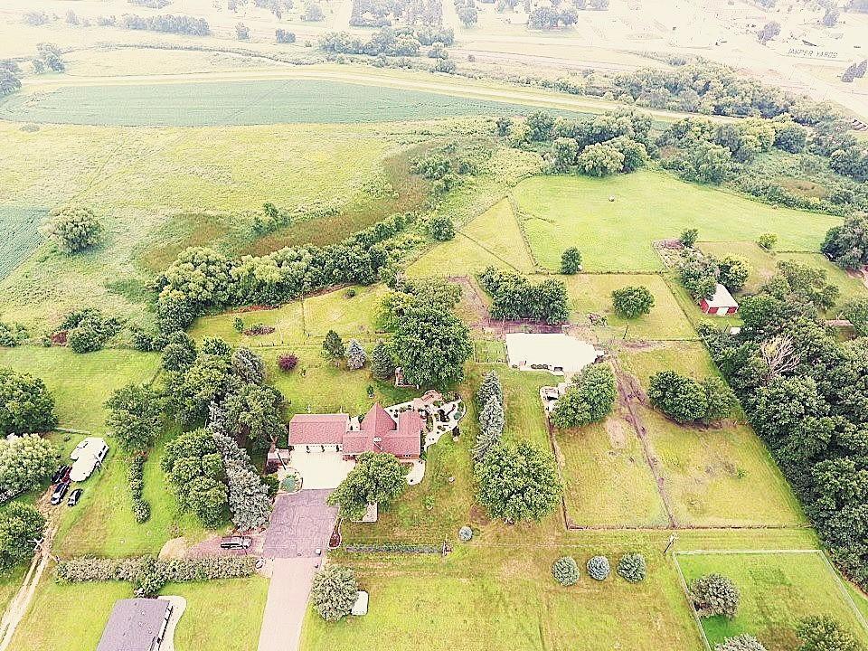 511 4th Street Jasper, MN 56144 - Photo 1 of 1