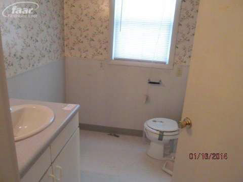 10250 Bath Road Byron, MI 48418 - Photo 25 of 27 20391708-24.JPG