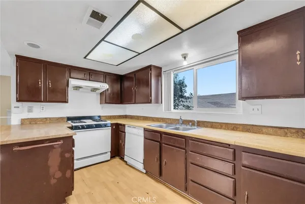 $550,000 | 11216 Lower Azusa Road, Unit C, El Monte, CA 91731