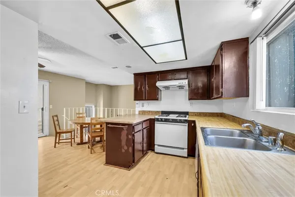 $550,000 | 11216 Lower Azusa Road, Unit C, El Monte, CA 91731
