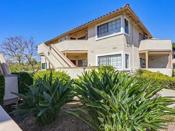 $465,000 | 3455 Paseo De Alicia, Unit 13, Oceanside, CA 92056