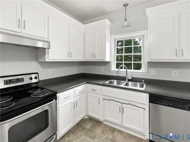 $450,000 | 12706 Forest Mill Drive, Midlothian, VA 23112