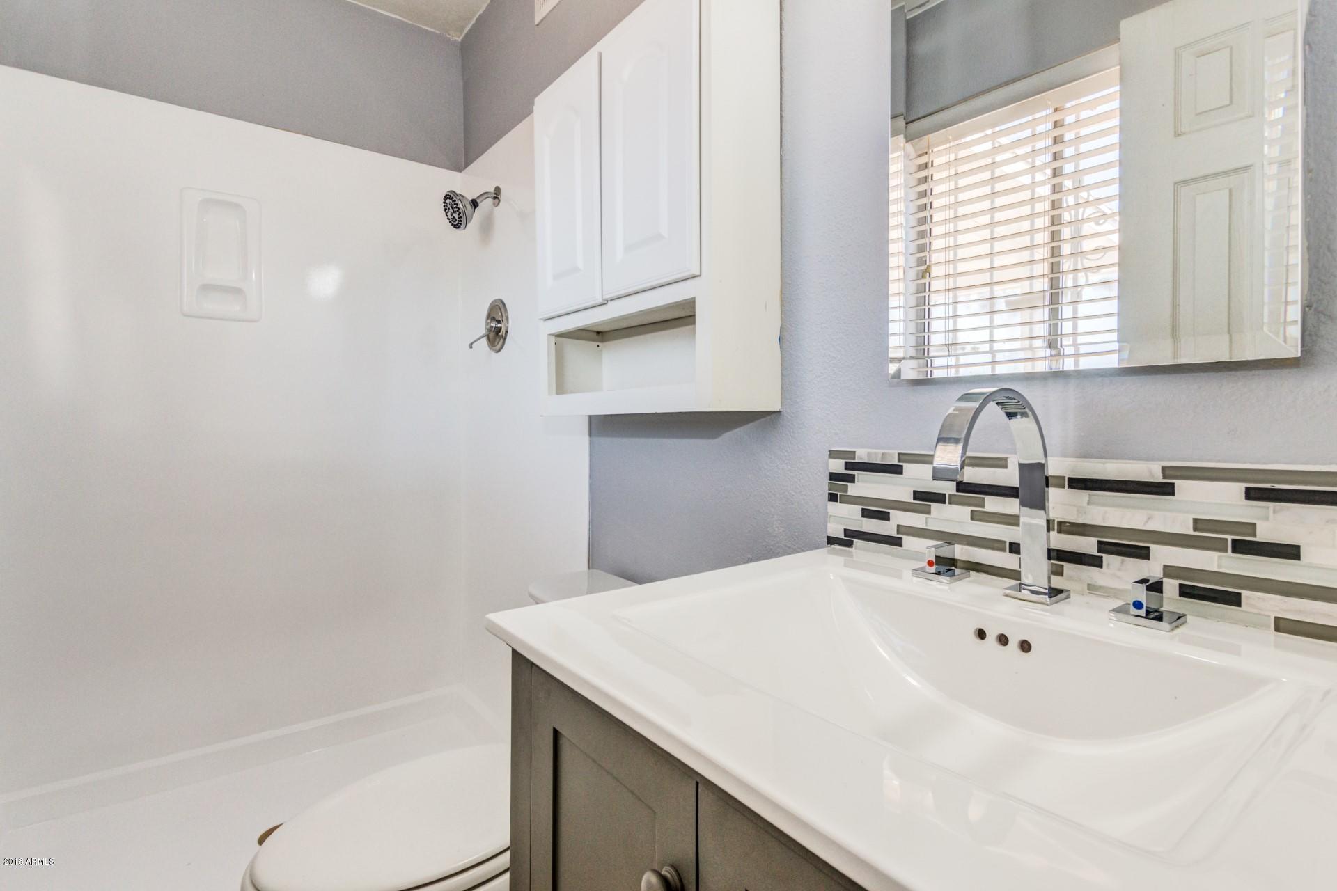 5223 West Monte Vista Road Phoenix, AZ 85035 - Photo 15 of 15 Monte Vista - 5223 (18)