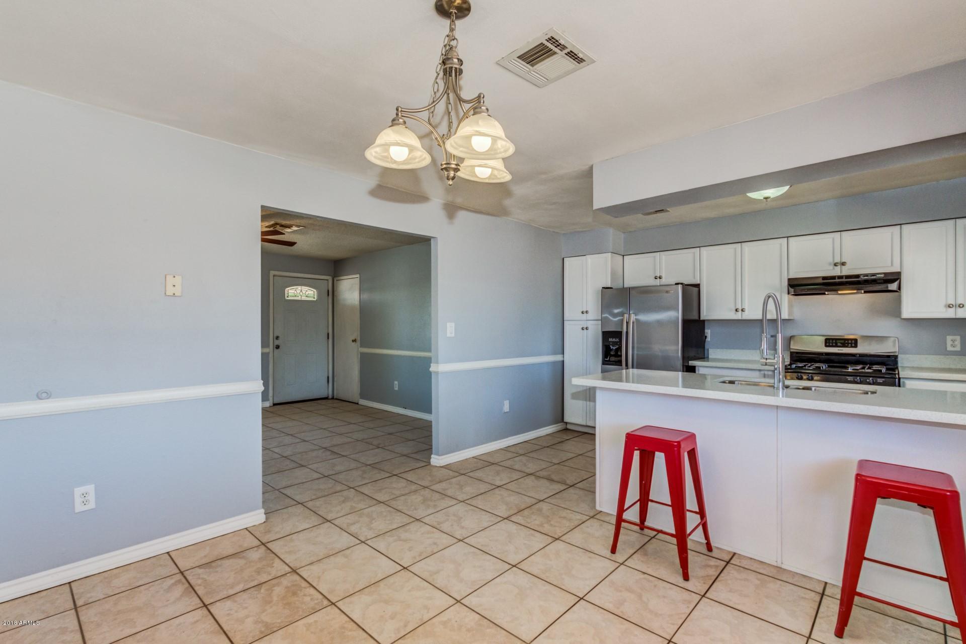 5223 West Monte Vista Road Phoenix, AZ 85035 - Photo 7 of 15 Monte Vista - 5223 (7)