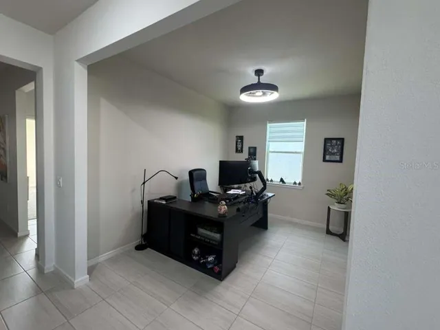 a view of workspace with windows