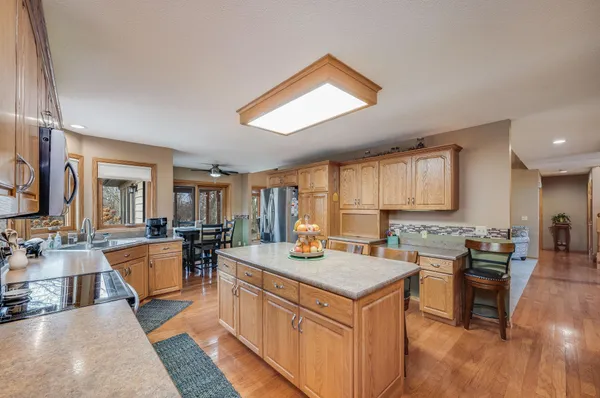$539,000 | 1960 Knollwood Drive, Fairmont, MN 56031