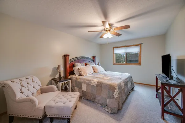 $539,000 | 1960 Knollwood Drive, Fairmont, MN 56031